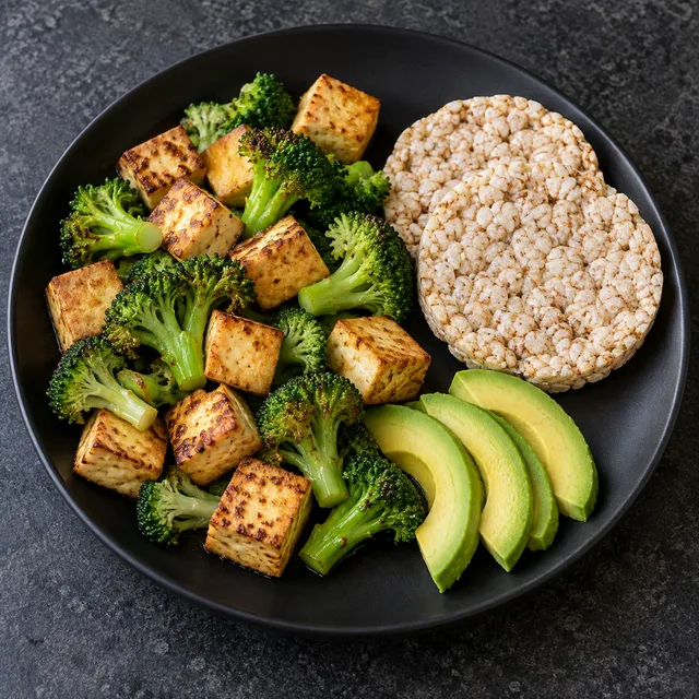 Illustrative serving of Tofu & Broccoli With Whole Grain Rice Cakes
